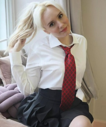 Полина
